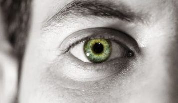 Tengo tus ojos